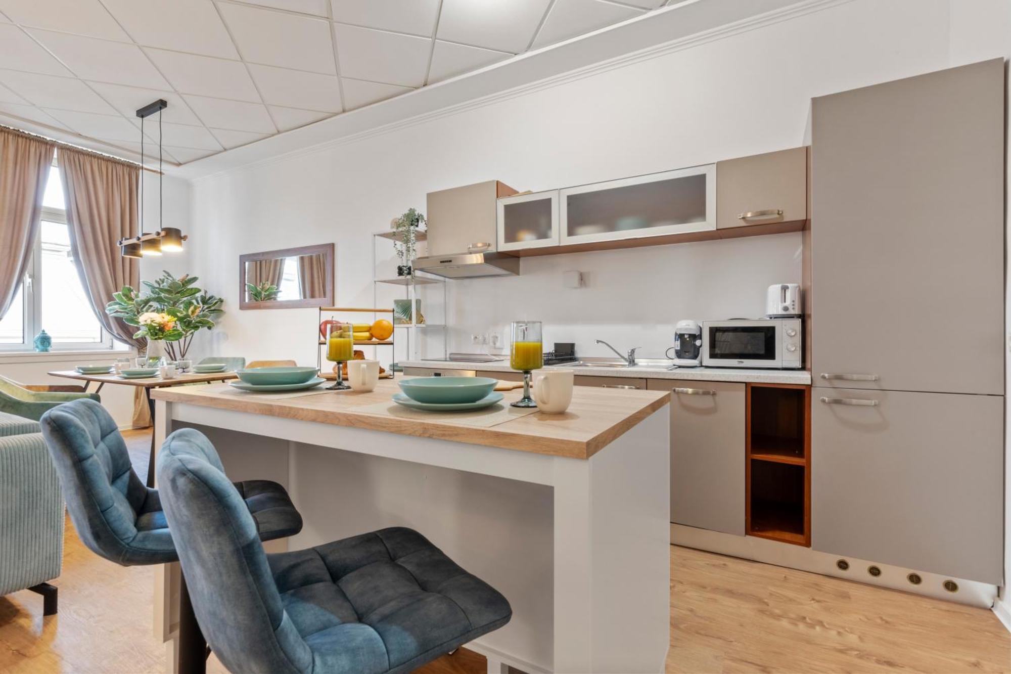 Appartamento Luxe Living At Old Town Center Bratislava Esterno foto